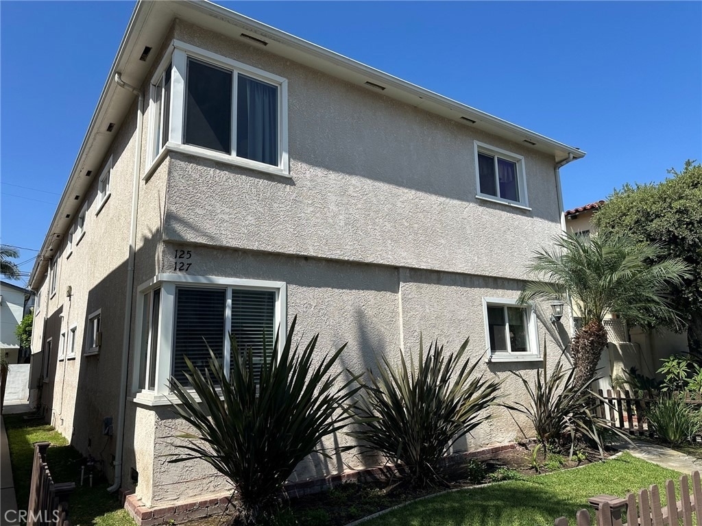 125 Nieto Avenue - Photo 25