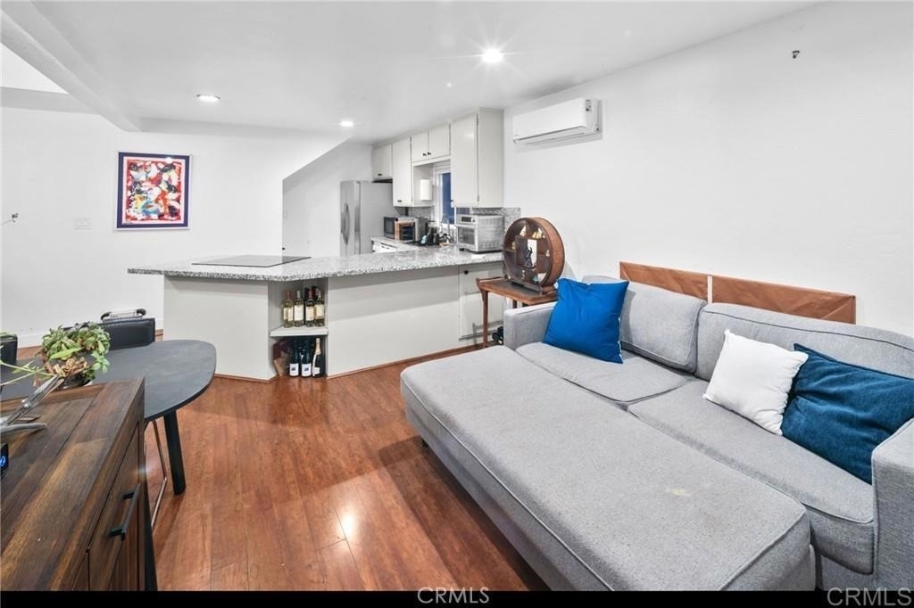 720 3rd Street - Photo 4