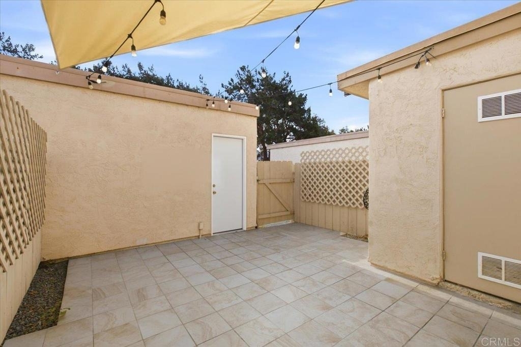 535 Beverly Place - Photo 10