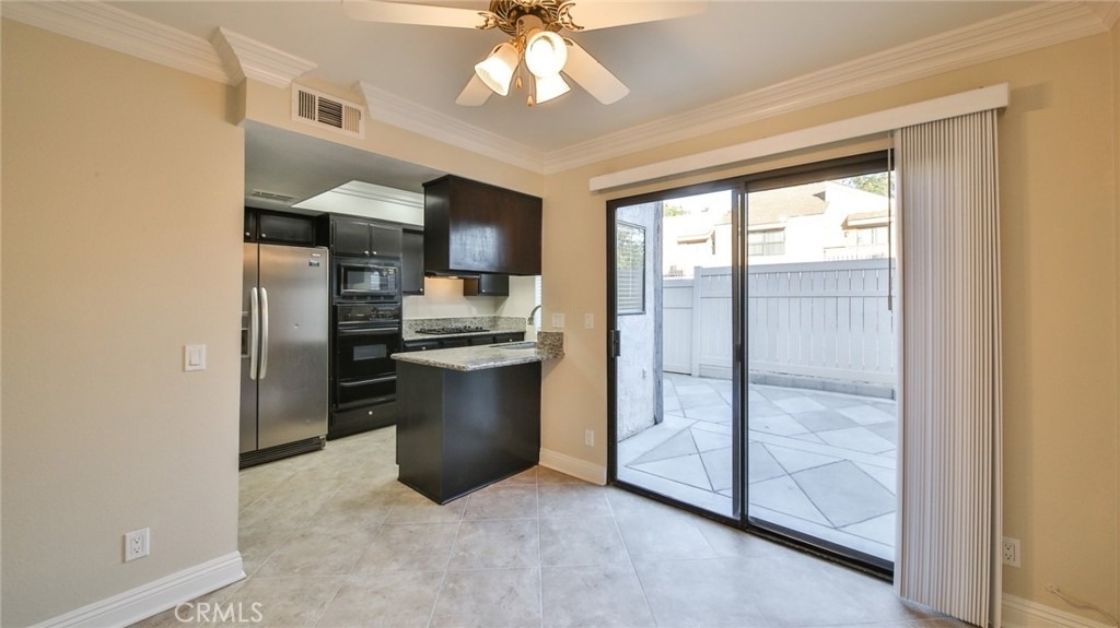 1013 W Linden Street - Photo 11
