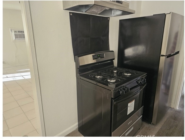 305 Geneva Street - Photo 4