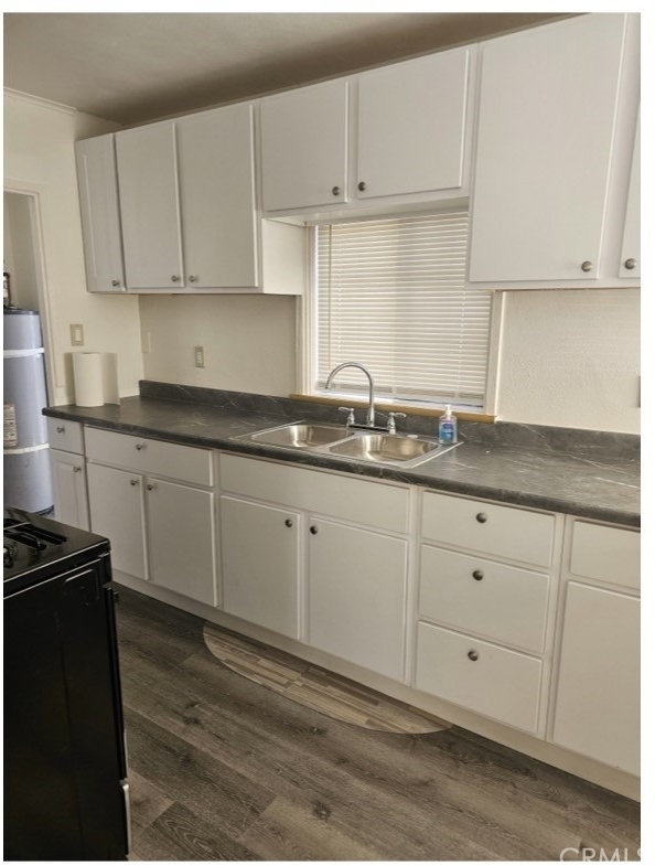 305 Geneva Street - Photo 3