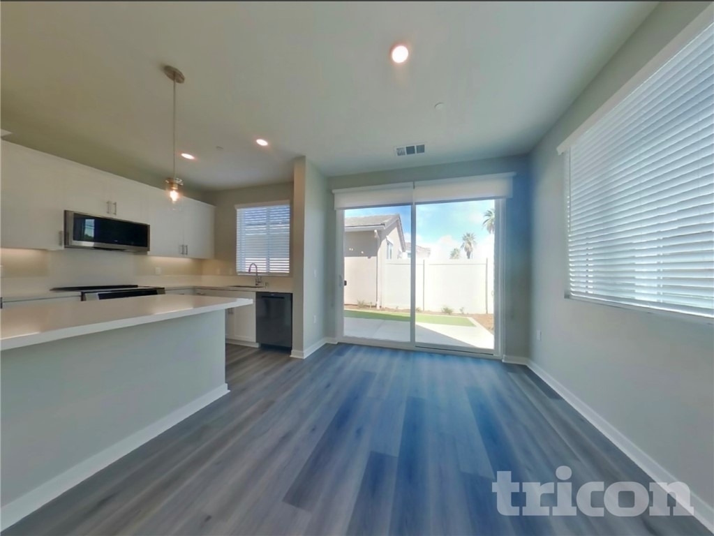 605 Citron Street - Photo 2