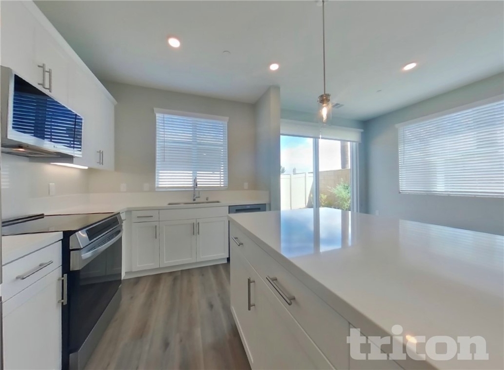 605 Citron Street - Photo 3