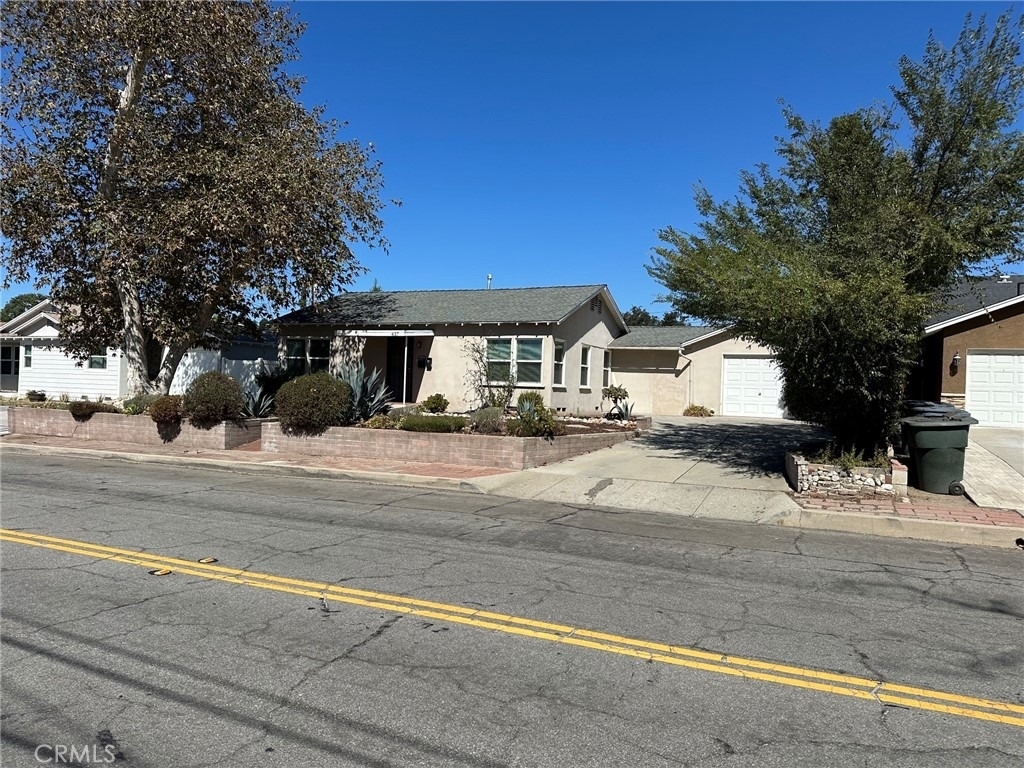 437 Cucamonga - Photo 1