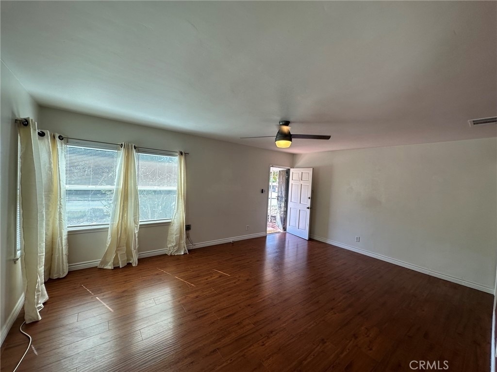437 Cucamonga - Photo 5