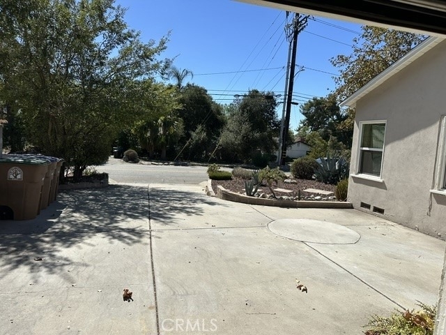 437 Cucamonga - Photo 26