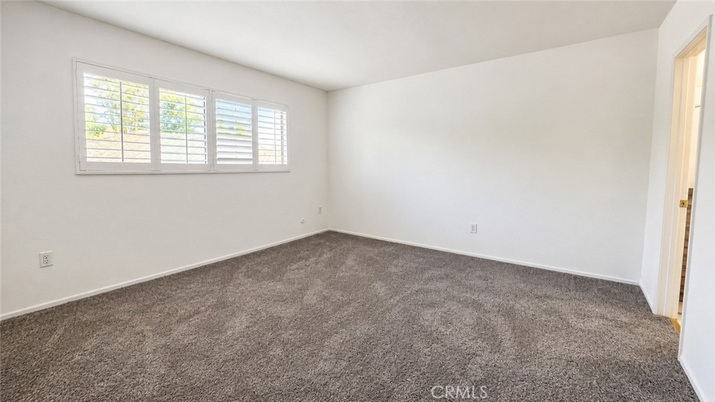 5255 Bellingham - Photo 6
