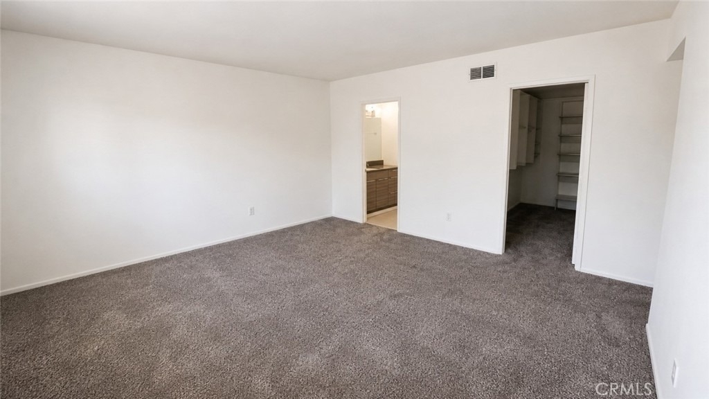 5255 Bellingham - Photo 7