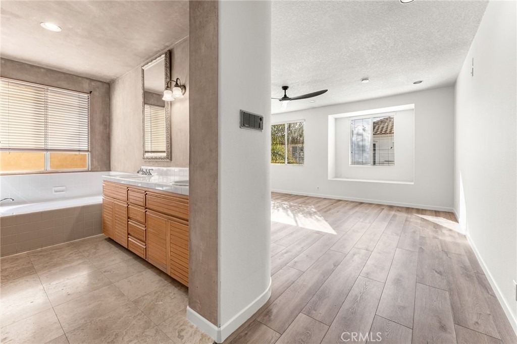 609 21st - Photo 25