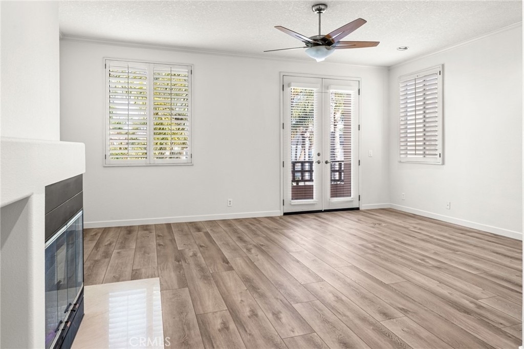 609 21st - Photo 33