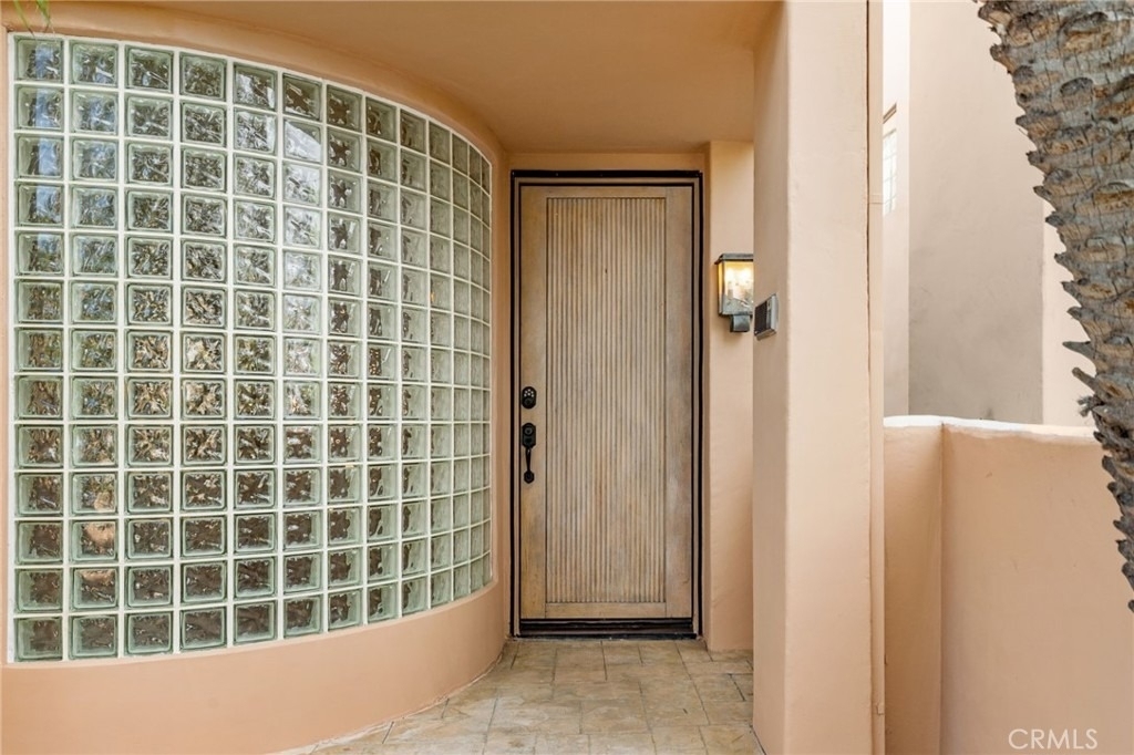 609 21st - Photo 3