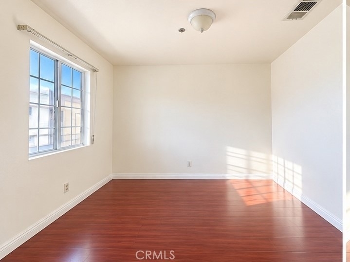 313 S Curtis Avenue - Photo 8