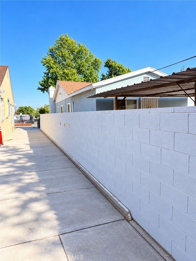 313 S Curtis Avenue - Photo 16