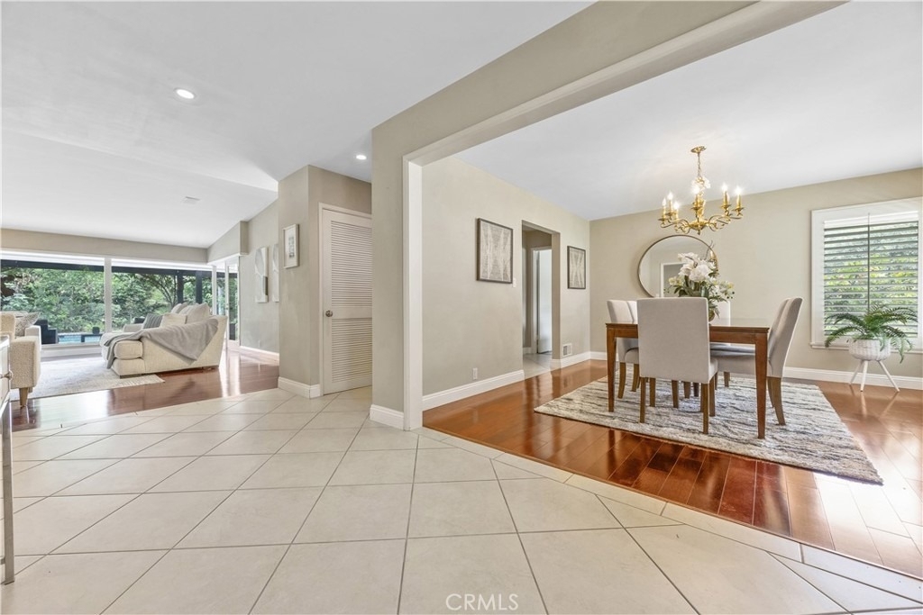 1439 Wembley Road - Photo 3