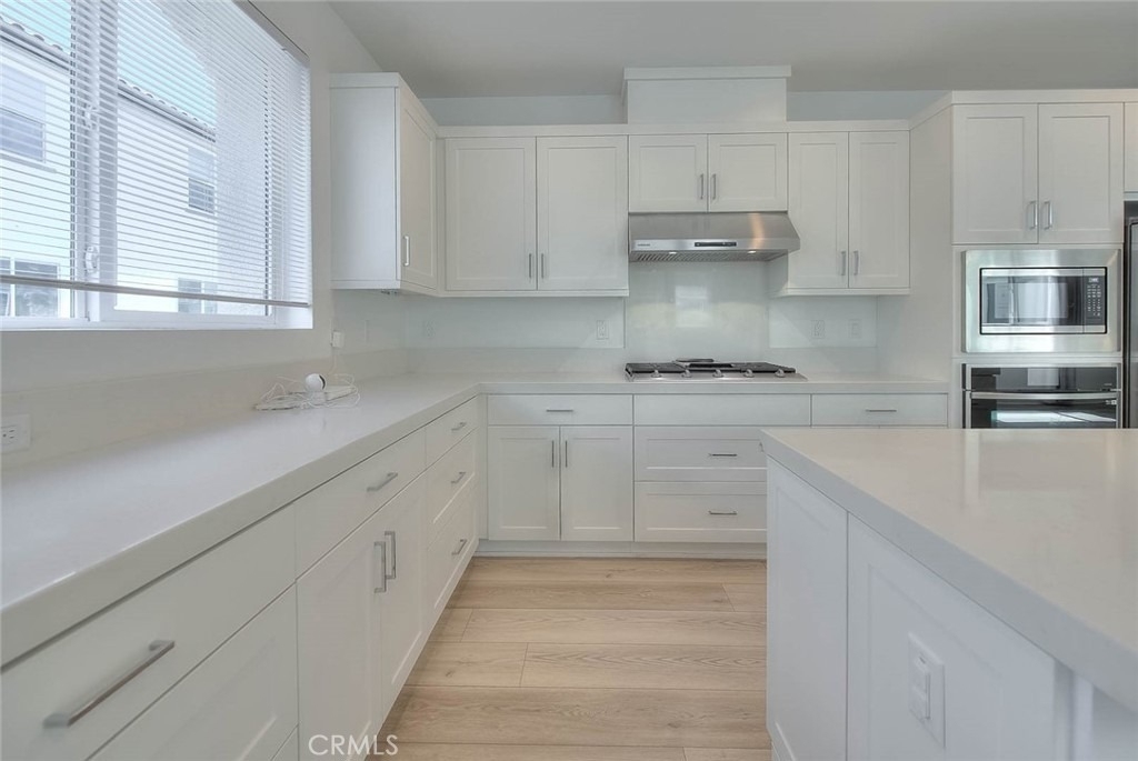 2750 W 182nd - Photo 17