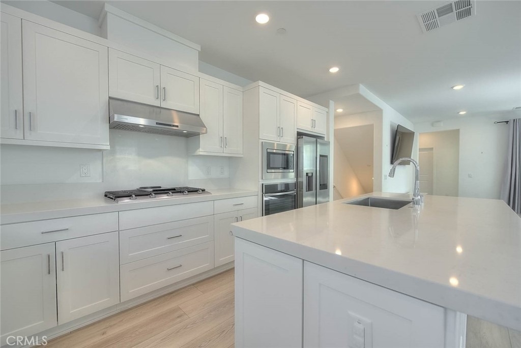 2750 W 182nd - Photo 18