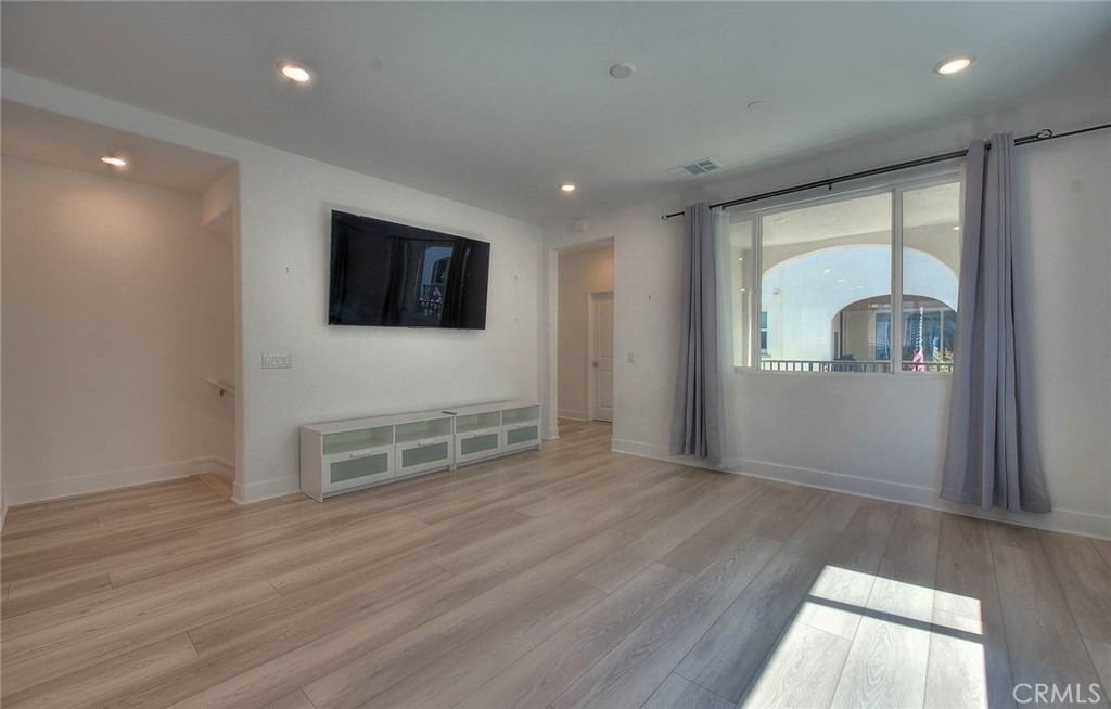 2750 W 182nd - Photo 7