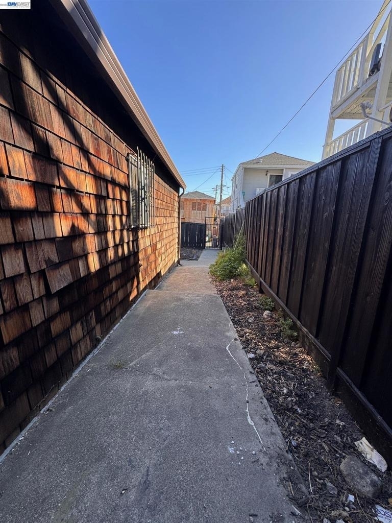 2025 East 20th St - Photo 18