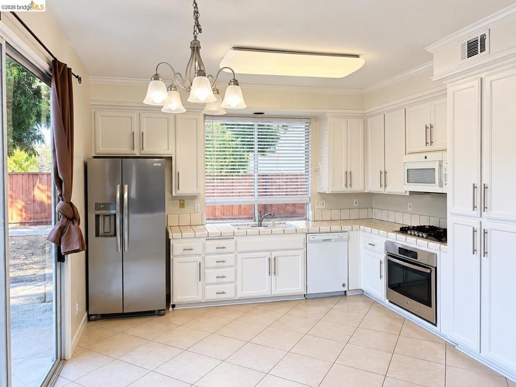517 Eaker Way - Photo 5
