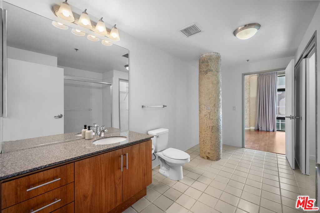 330 W 11th Street - Photo 21