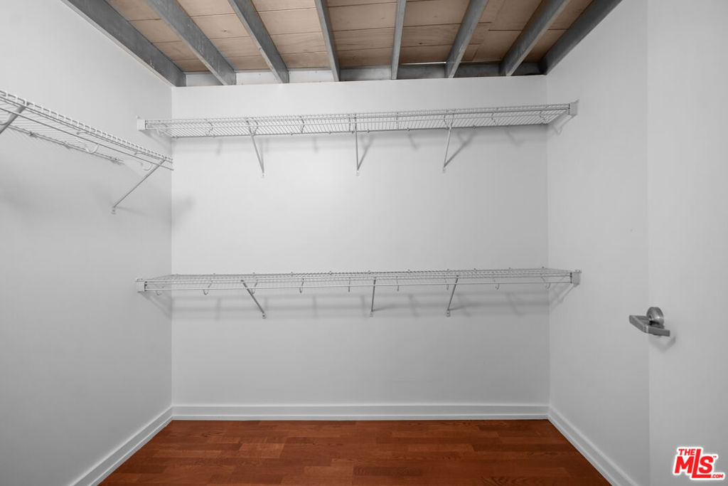 330 W 11th Street - Photo 12