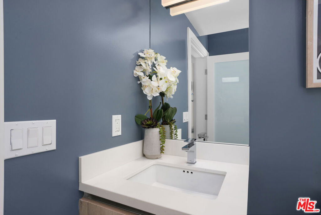 8210 Fountain Avenue - Photo 42