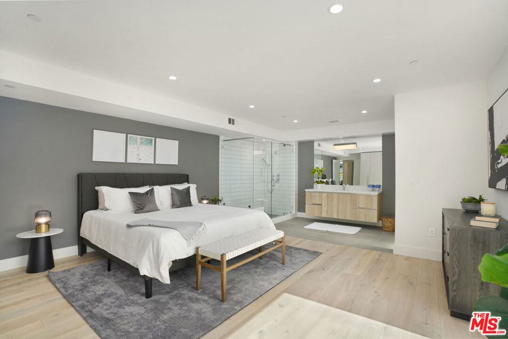 8210 Fountain Avenue - Photo 12