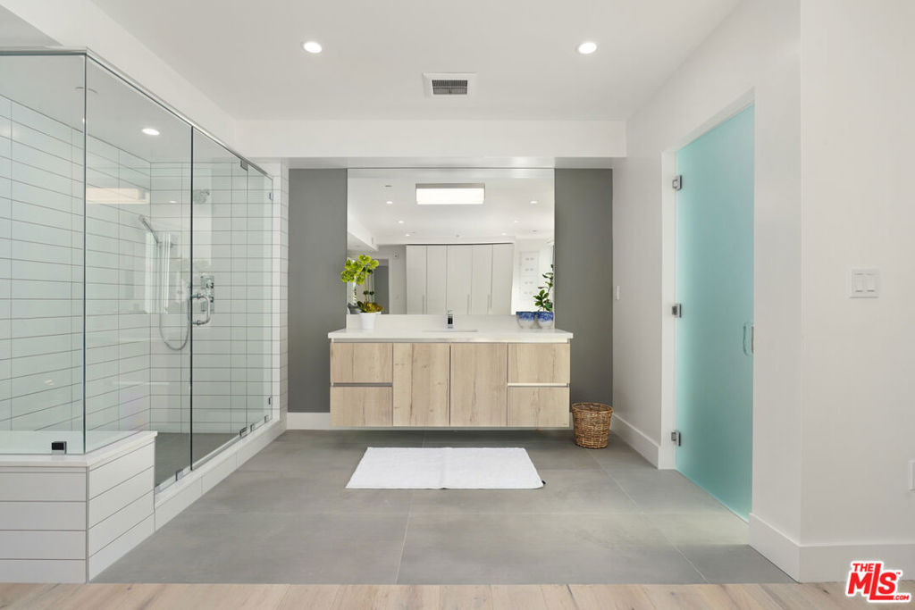 8210 Fountain Avenue - Photo 13