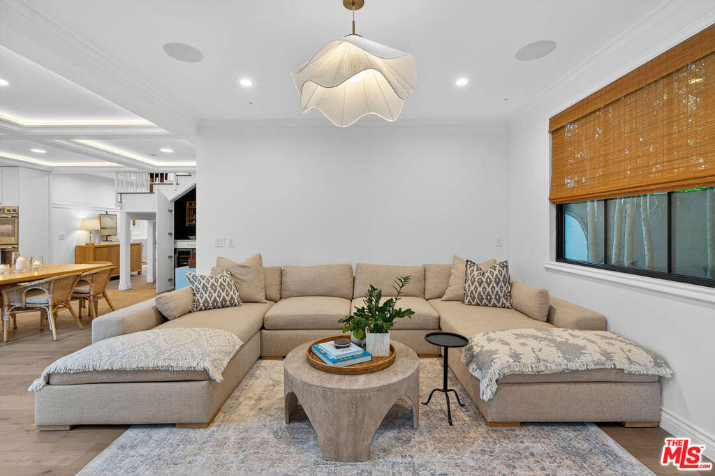 1733 Robson Avenue - Photo 9