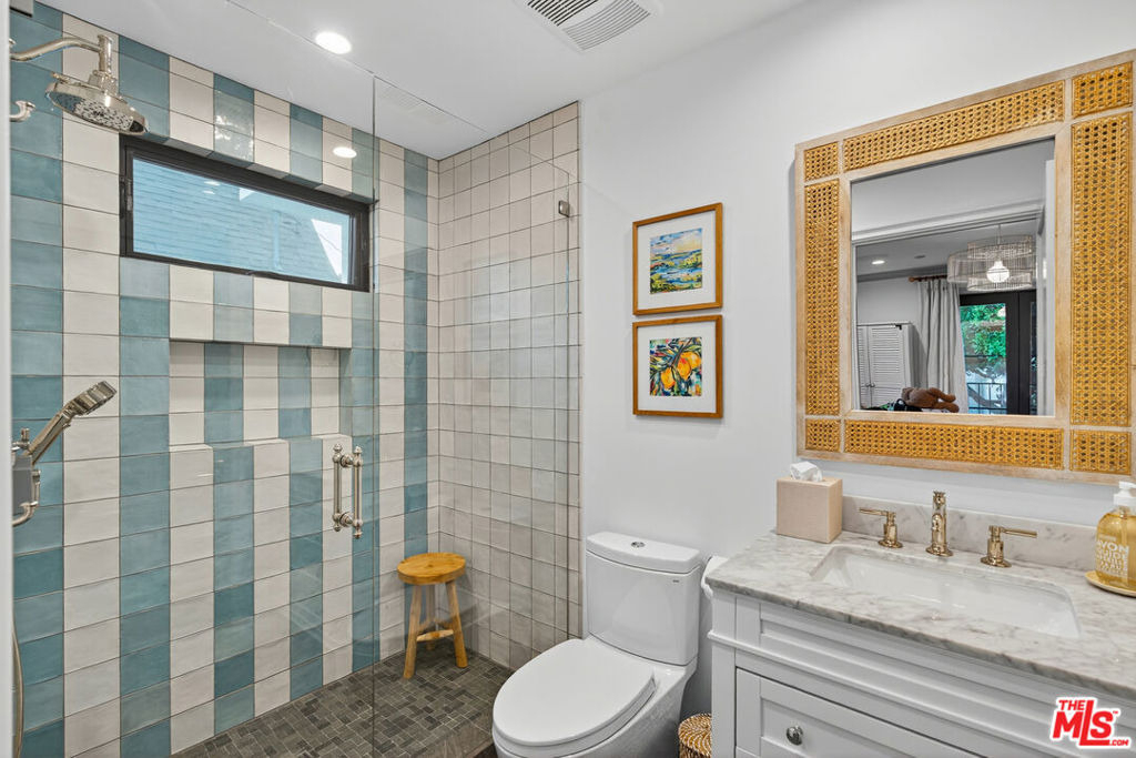 1733 Robson Avenue - Photo 34