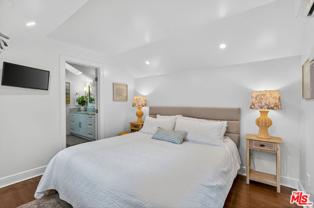 1733 Robson Avenue - Photo 47