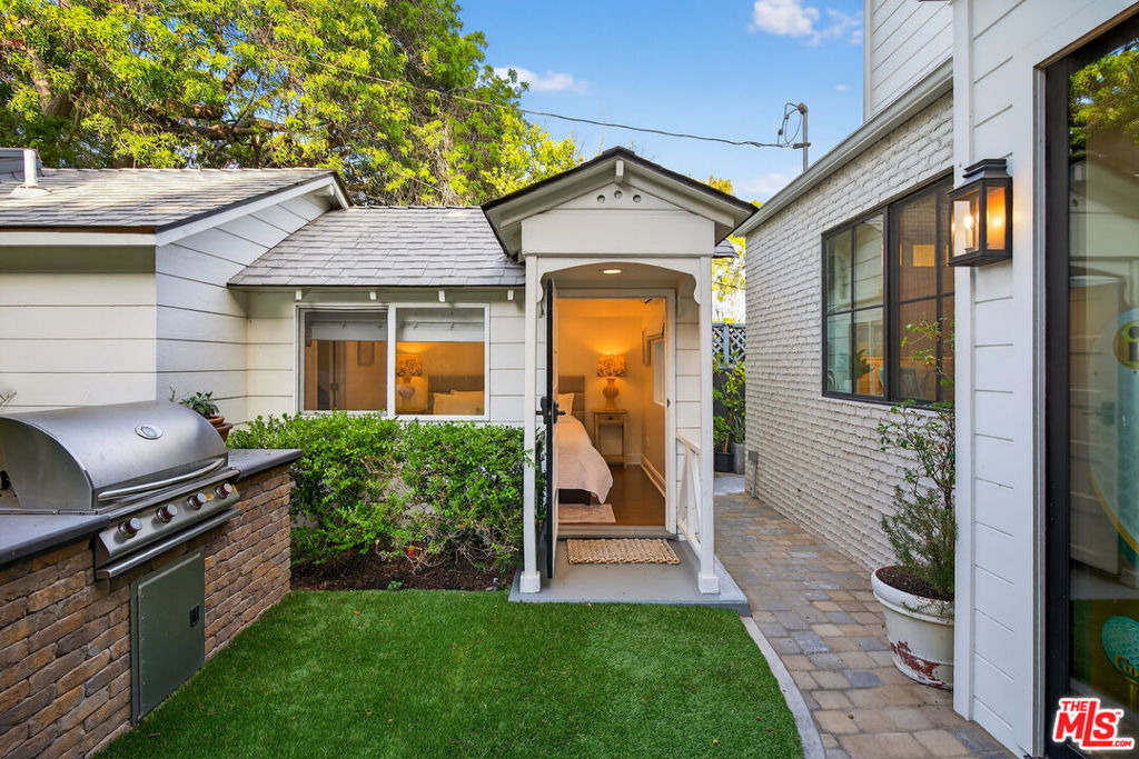 1733 Robson Avenue - Photo 46