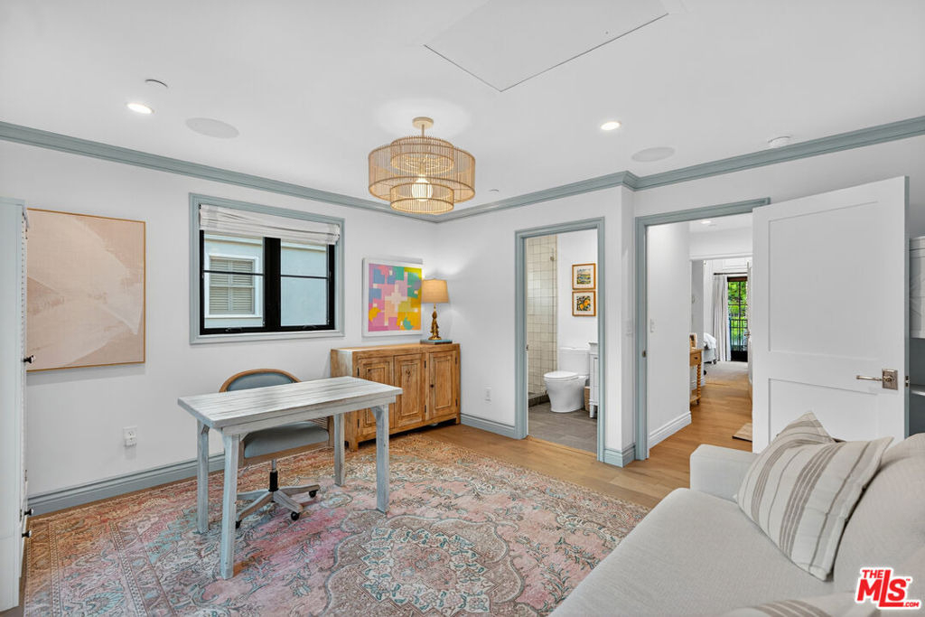 1733 Robson Avenue - Photo 32