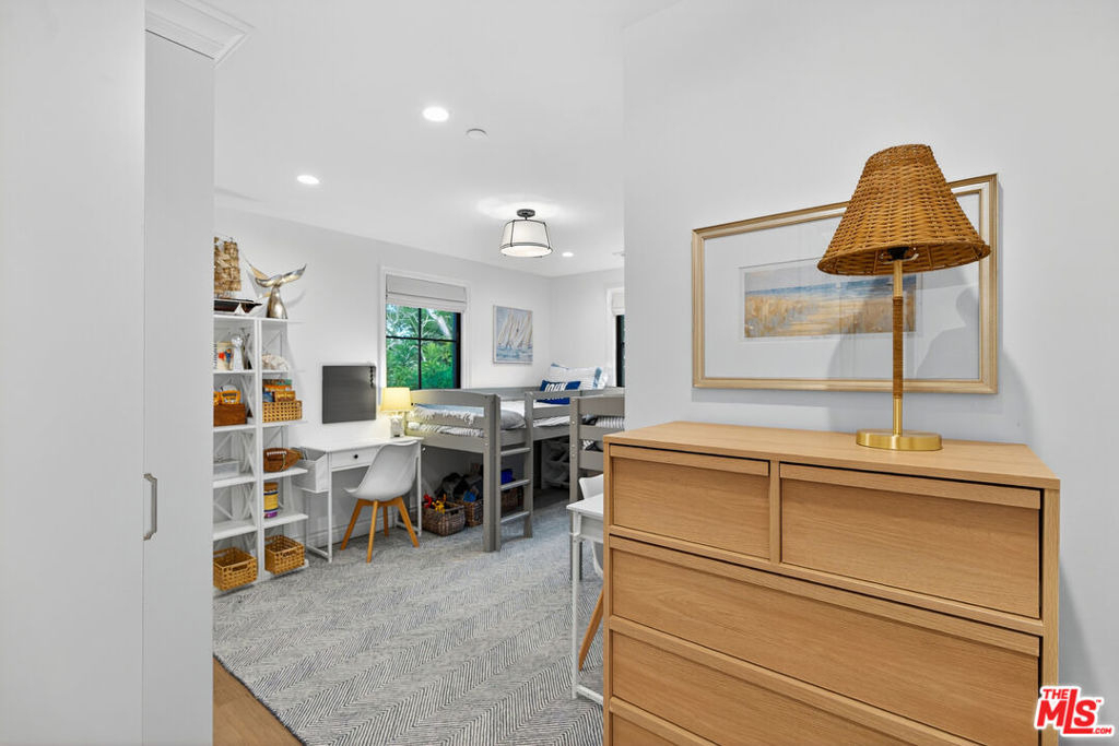1733 Robson Avenue - Photo 37