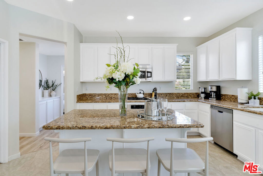 43410 Lago Breeza Drive - Photo 9