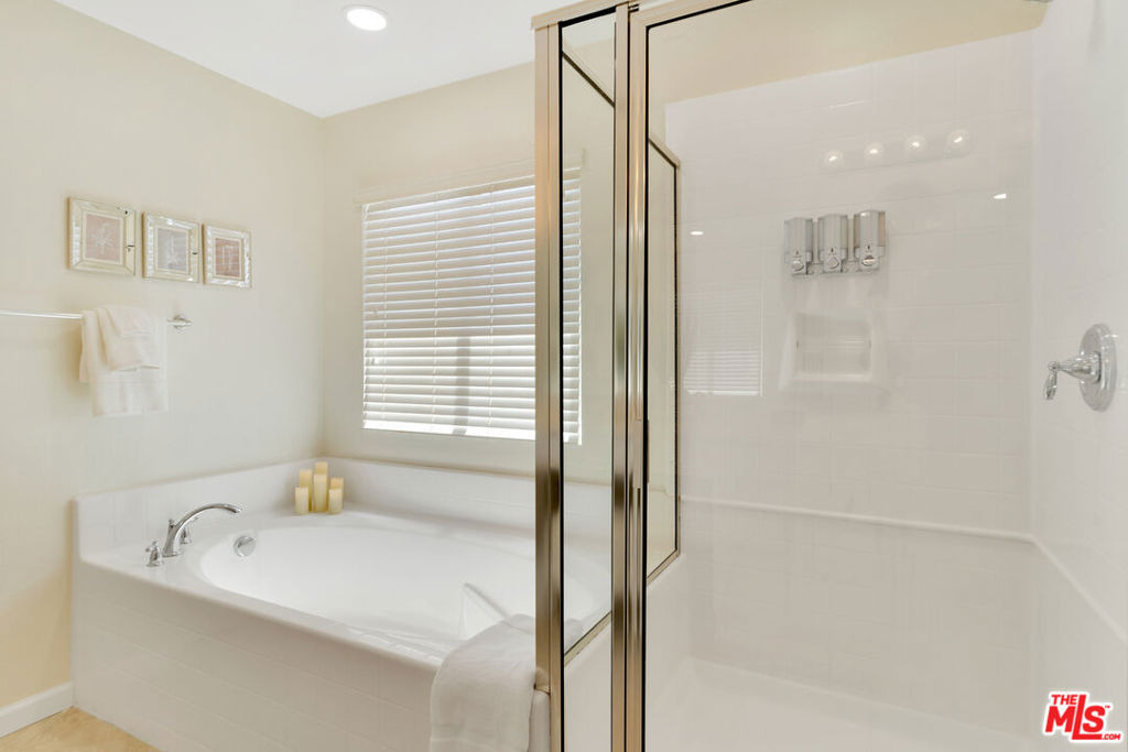 43410 Lago Breeza Drive - Photo 31