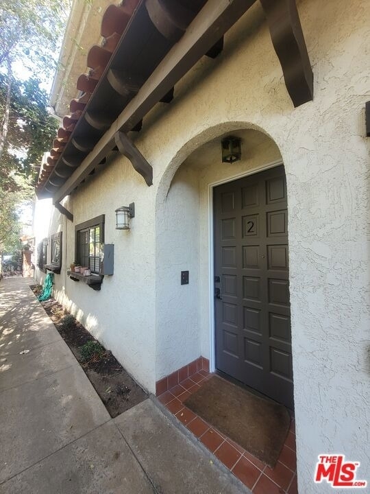 818 14th Street - Photo 2