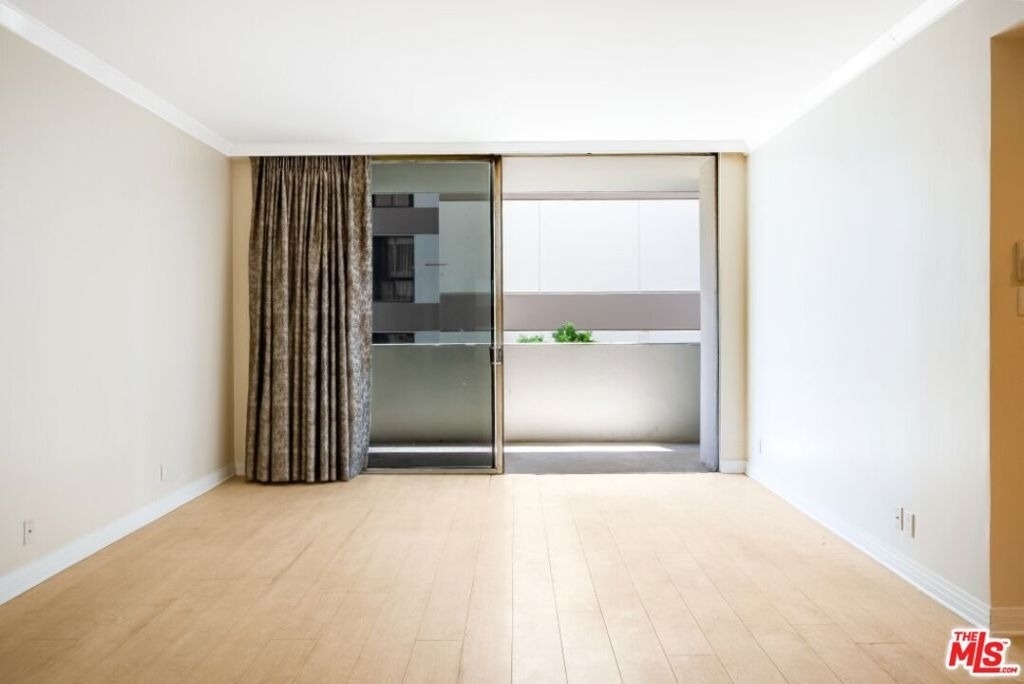 10433 Wilshire Boulevard - Photo 8