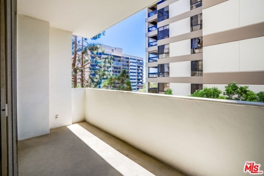 10433 Wilshire Boulevard - Photo 15