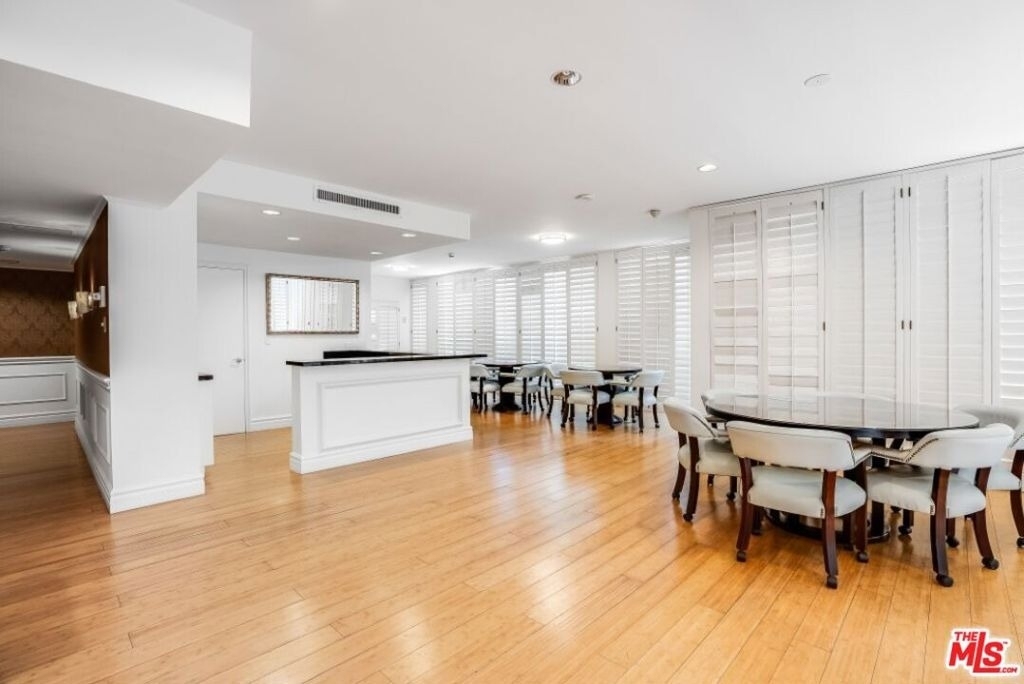 10433 Wilshire Boulevard - Photo 32
