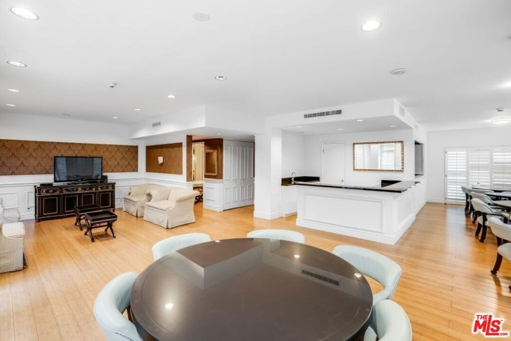 10433 Wilshire Boulevard - Photo 33