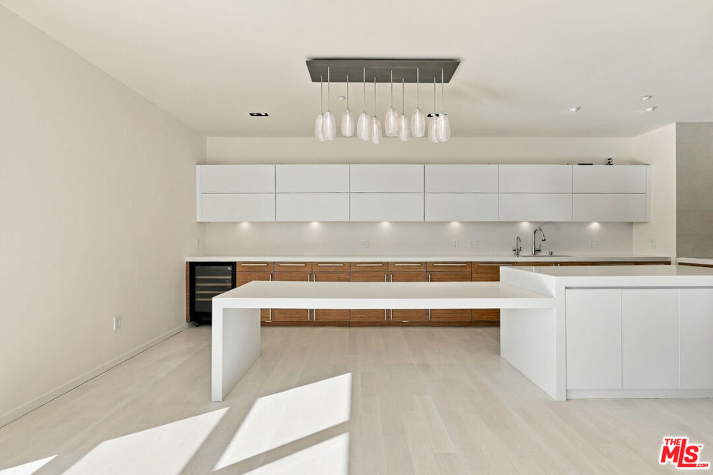 870 Haverford Avenue - Photo 9