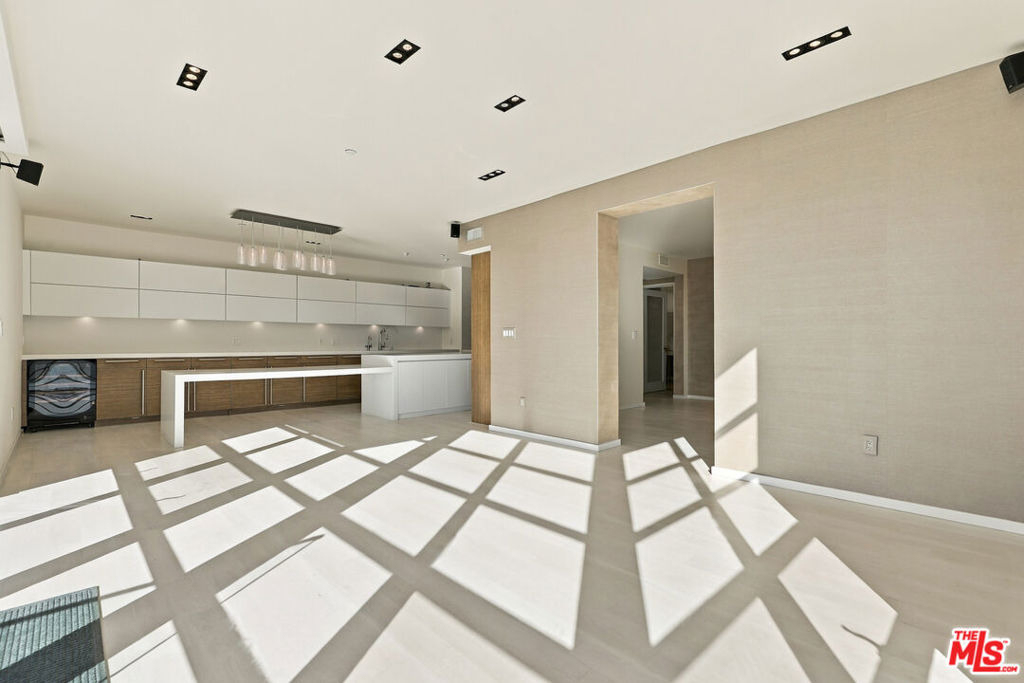 870 Haverford Avenue - Photo 50