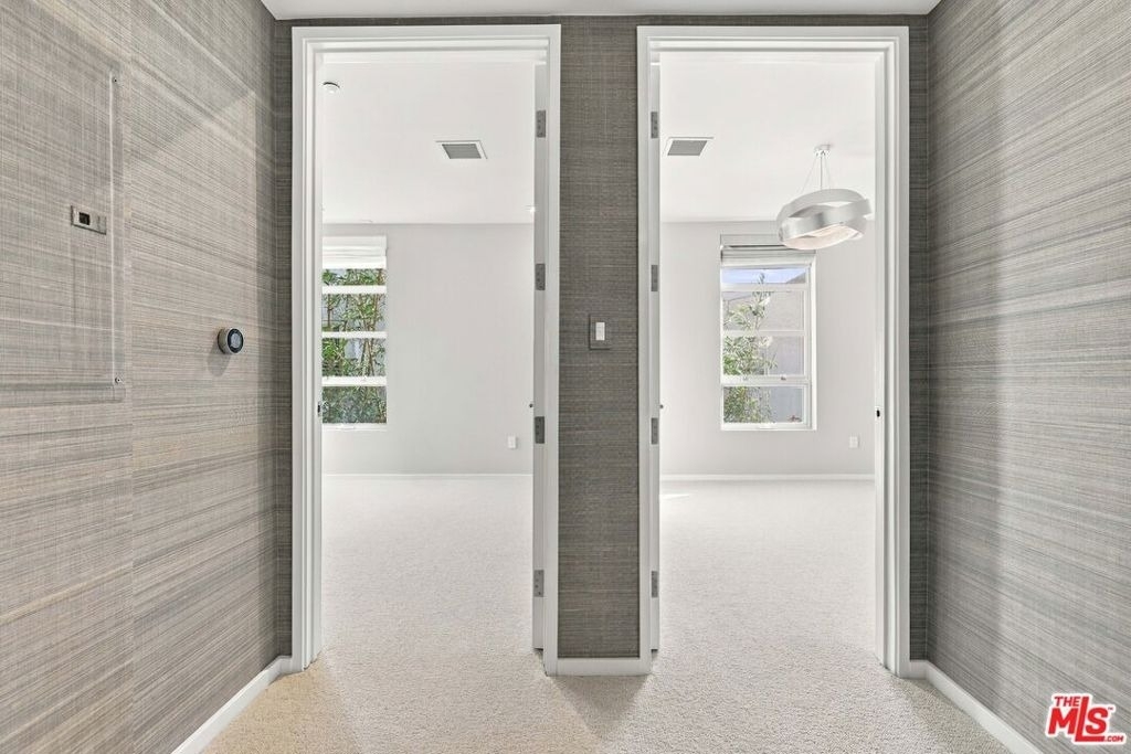870 Haverford Avenue - Photo 25