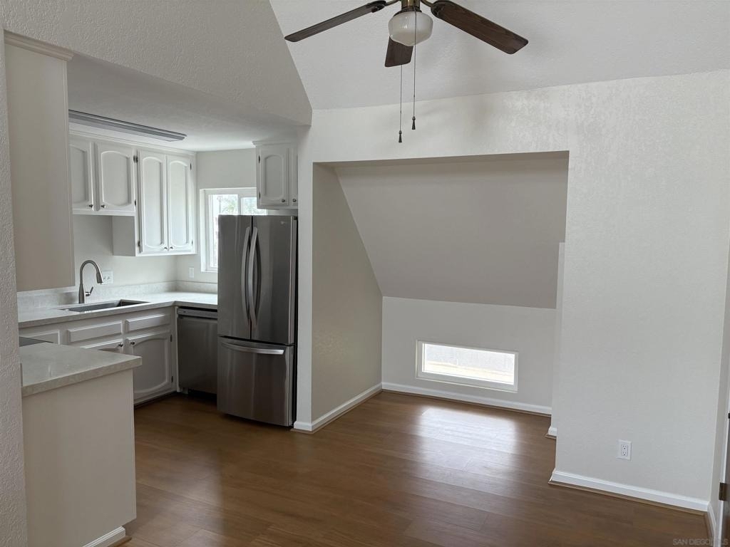 374 Orange Ave - Photo 3