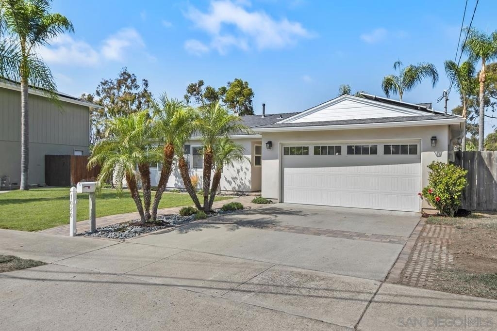 1020 Nolbey St - Photo 0