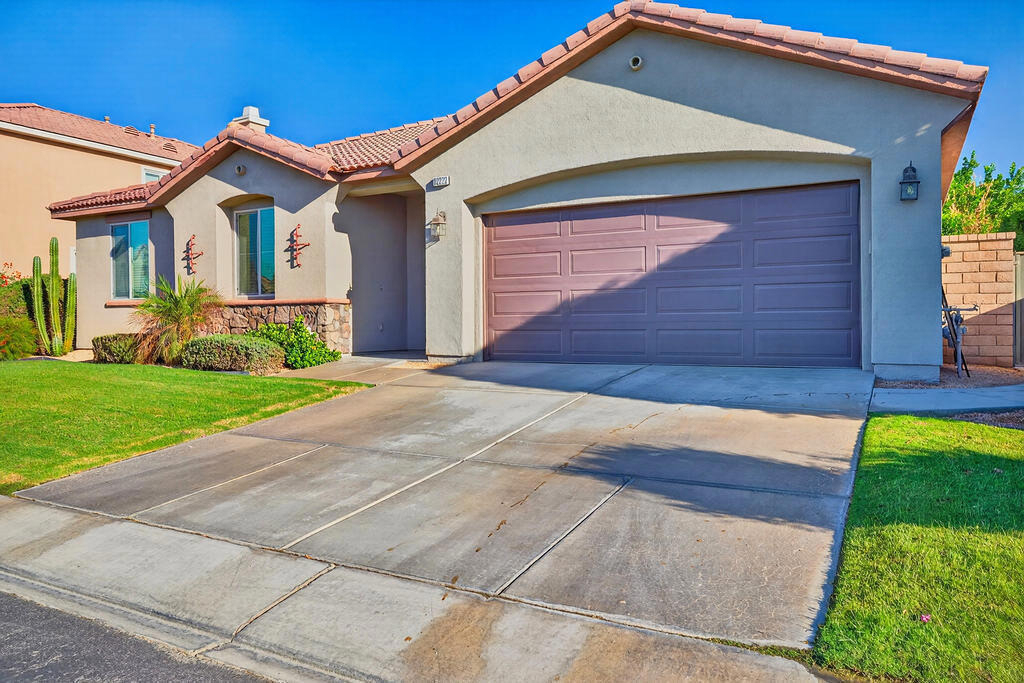 82222 Padova Drive - Photo 0