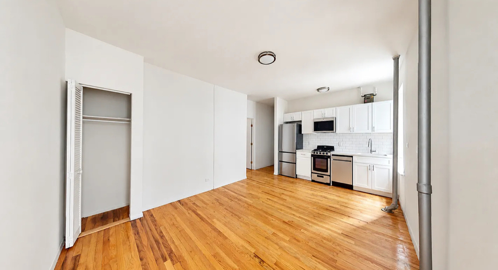 East 73rd Street - Photo 2