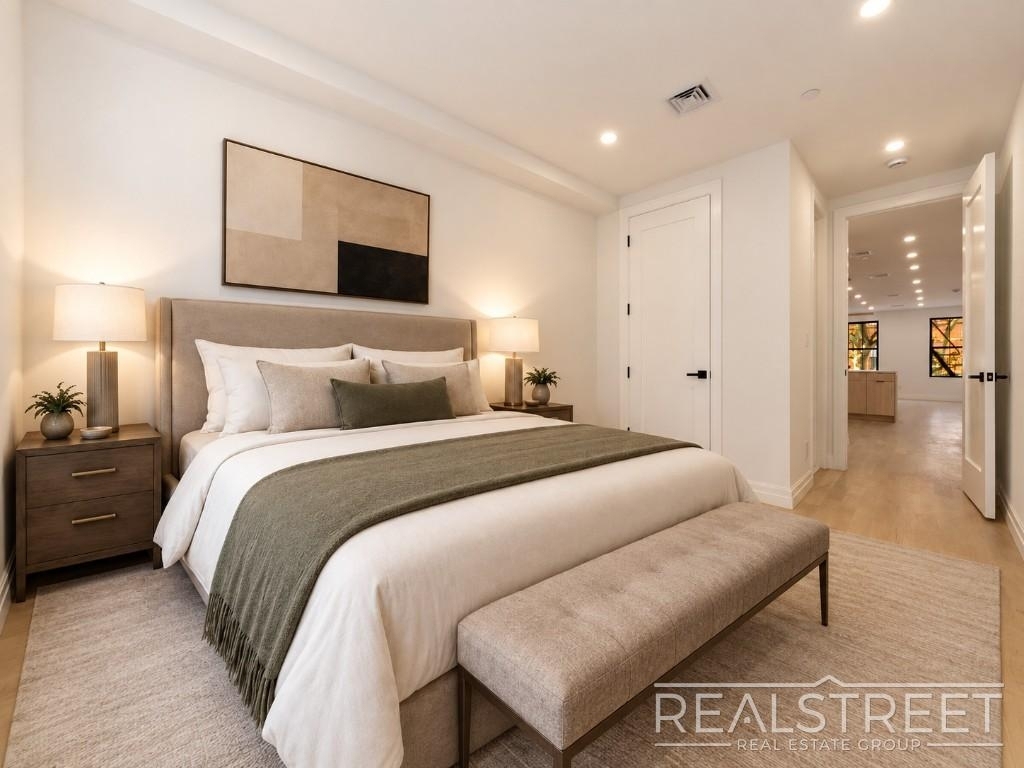 95 Ralph Avenue - Photo 8